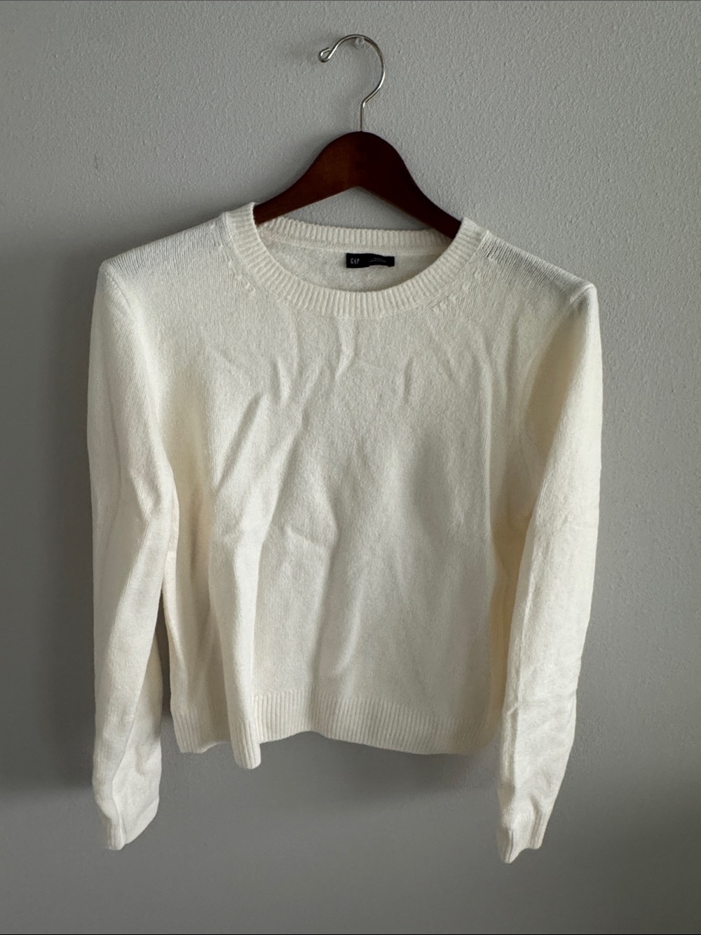 GAP CashSoft Women Sweater - Classic Lightweight Knit
